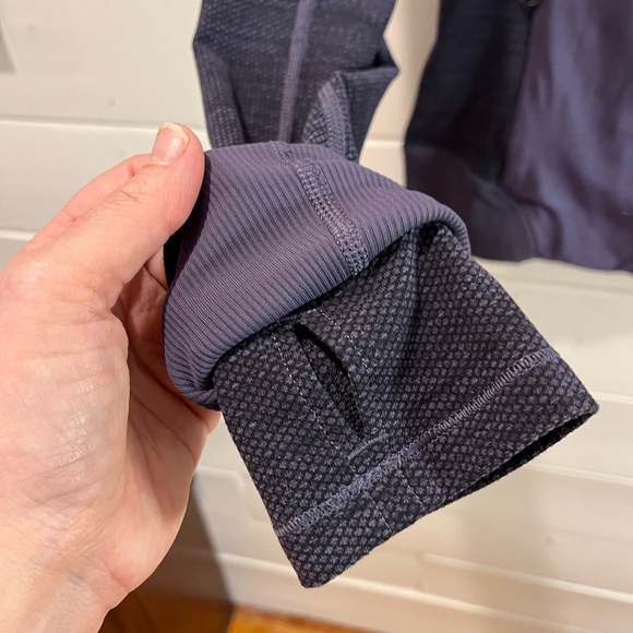 💜 LULULEMON Emerge Renewed Jacket – Size 6 - Picture 7 of 11